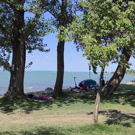 Onebeach Apartman Siófok Exterior foto